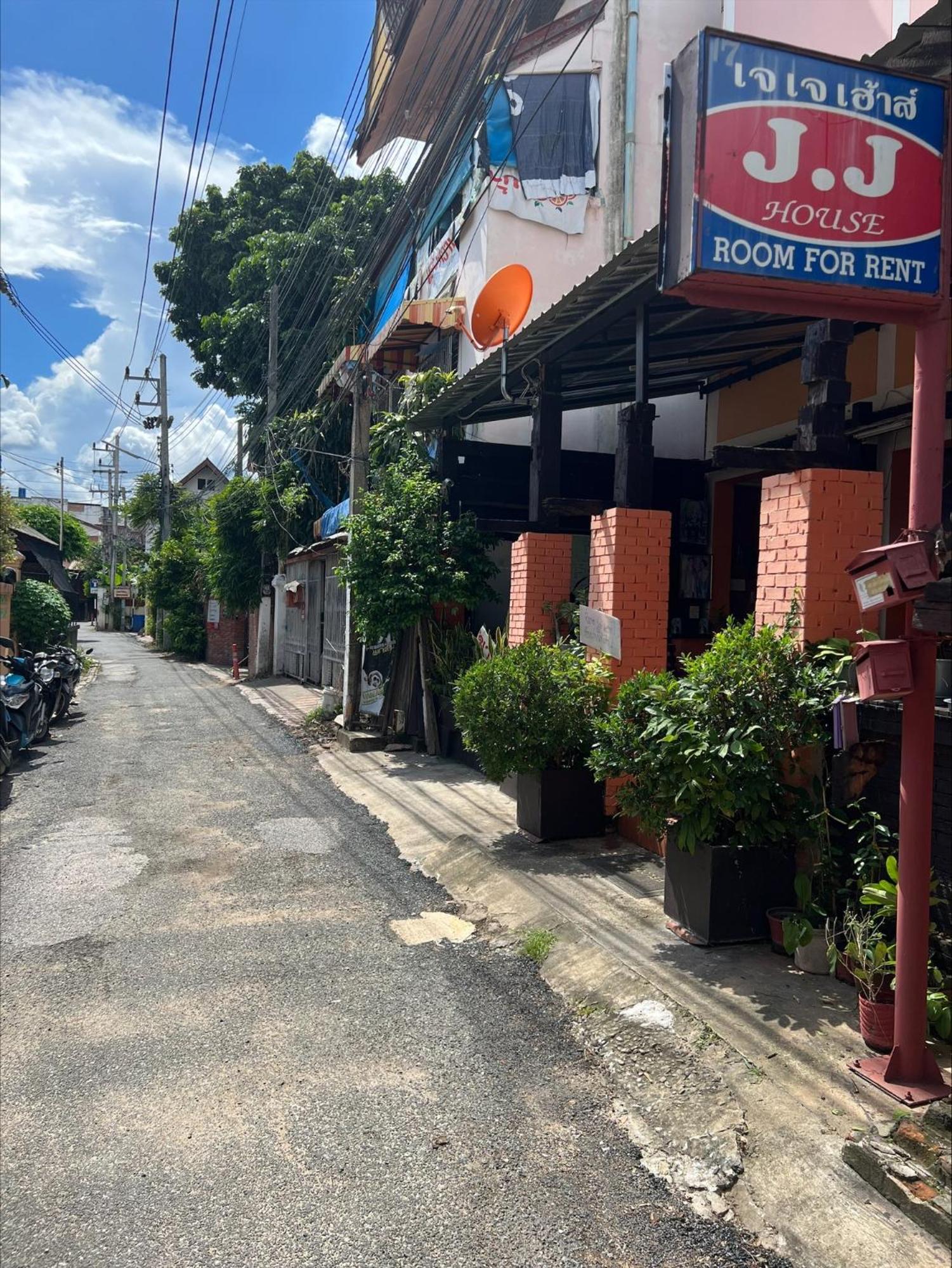 Jj Guesthouse Chiang Mai Eksteriør bilde